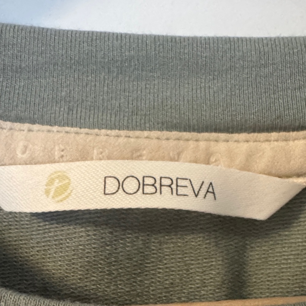 Dobreva Women's Green Long Sleeve Top - Picture 2 of 4